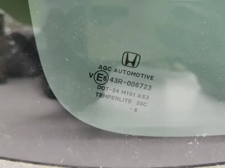 Honda CR-V (2012 - 2016) E643R006723 Заднее боковое стекло — фото 3