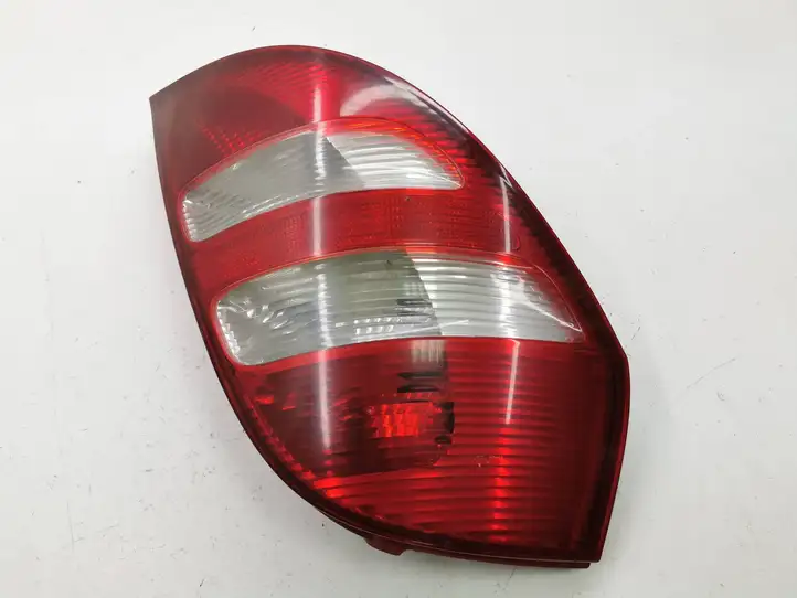 Mercedes-Benz A W169 (2004 - 2012) A1698200364 Задний фонарь в кузове — фото 1