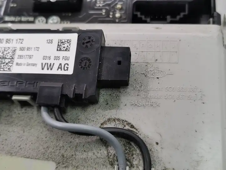 Volkswagen Golf VII (2013 - 2019) 5G0868837A Передняя подсветка — фото 3