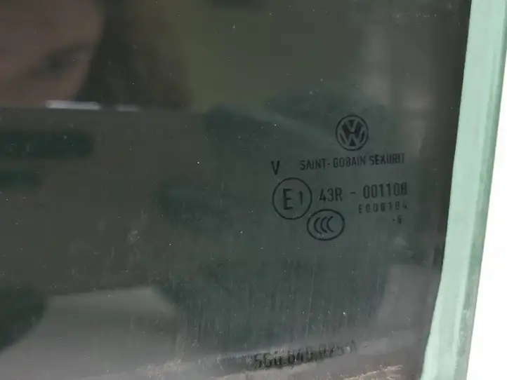 Volkswagen Golf VII (2013 - 2019) 5G6845025A Стекло задней двери — фото 2