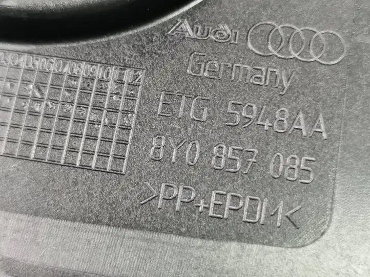 Audi A3/S3 8Y (2020 - ) 8Y0857085 Прочие детали салона — фото 2
