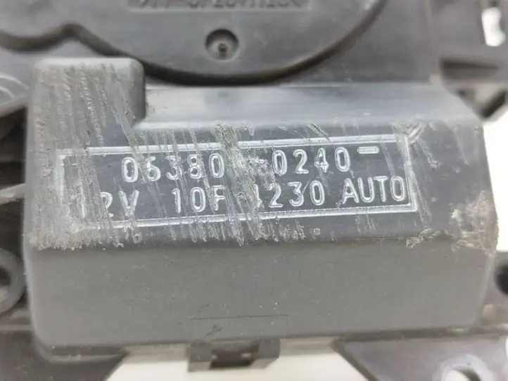 Toyota Prius (XW20) (2003 - 2009) 0638000240 Двигатель задвижки потока воздуха — фото 2