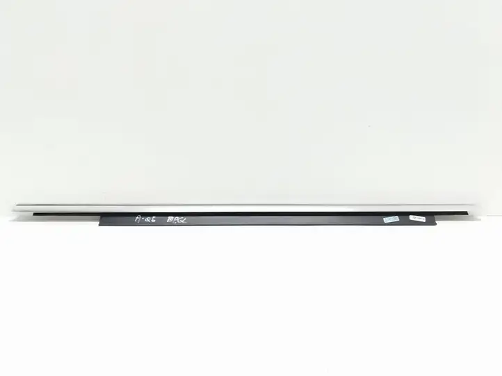 Audi Q5 SQ5 (2008 - 2012) 8R0853764F Накладка стекла задней двери — фото 1