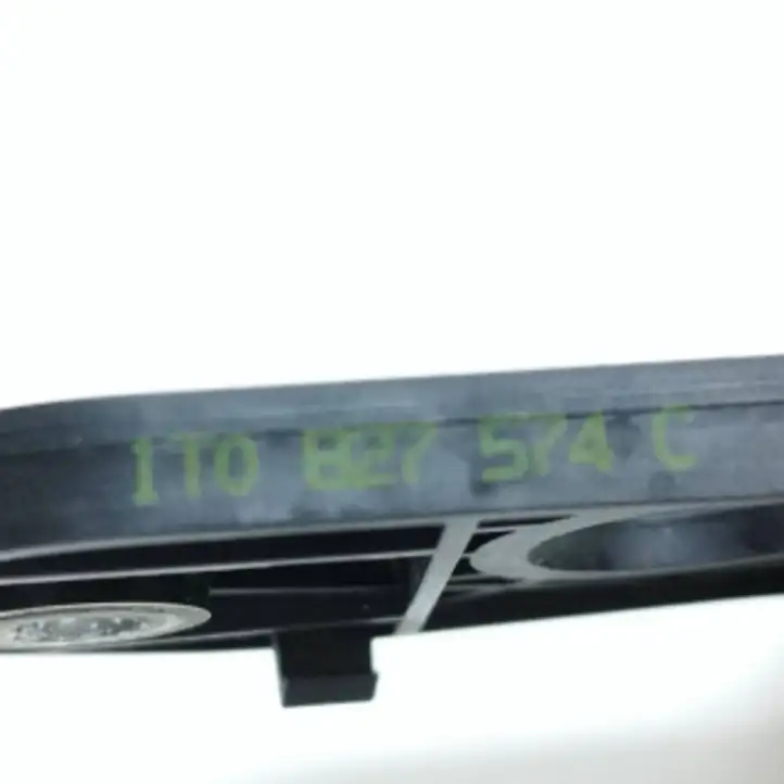 Volkswagen Golf Plus (2004 - 2008) 1T0827574C Подсветка номера — фото 7