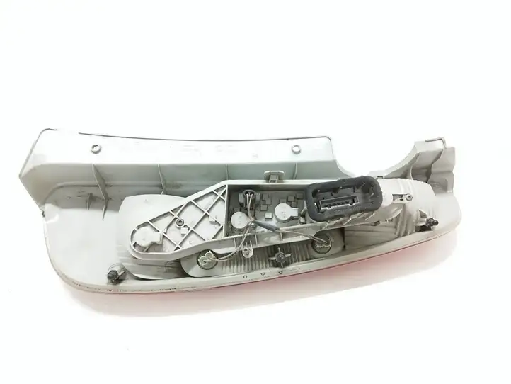 Skoda Roomster (5J) (2006 - 2010) 5J7945095 Задний фонарь в кузове — фото 7