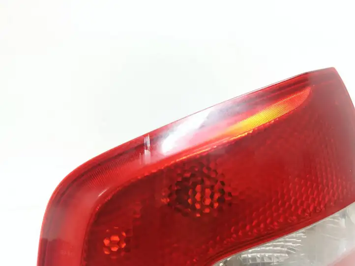 Skoda Octavia Mk2 (1Z) (2004 - 2013) 1Z9945095B Задний фонарь в кузове — фото 6