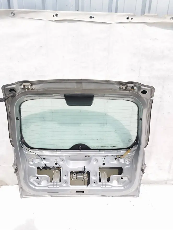 Nissan Micra (1999 - 2002) 43R001583 Крышка багажника — фото 6