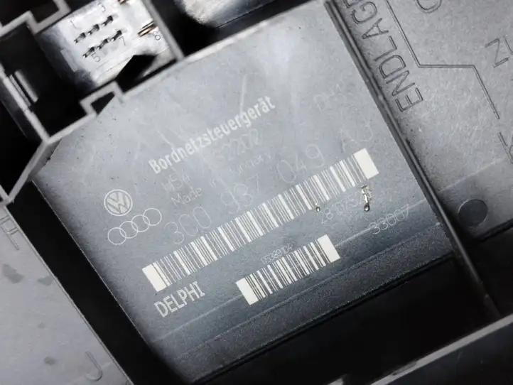 Skoda Octavia Mk2 (1Z) (2004 - 2013) 3C0937049AJ Модуль комфорта — фото 2