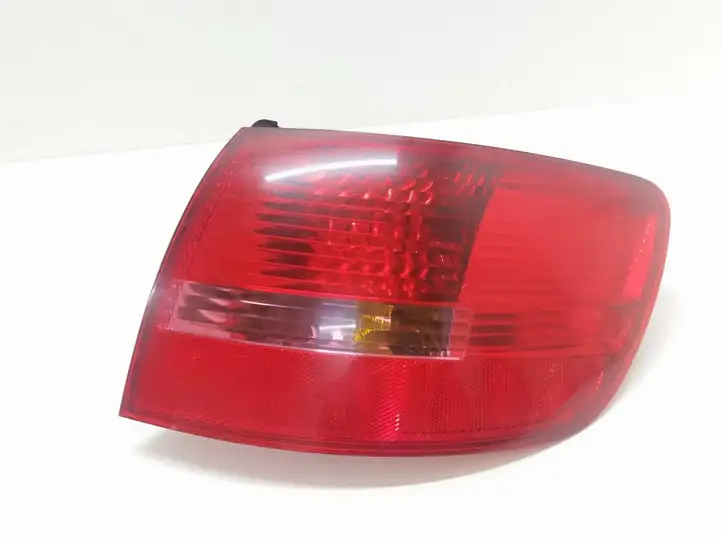 Audi A6 S6 C6 4F (2008 - 2011) 89036920 Задний фонарь в кузове — фото 1