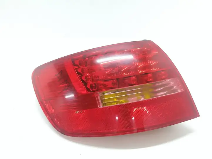 Audi A6 S6 C6 4F (2008 - 2011) 89037044 Задний фонарь в кузове — фото 1