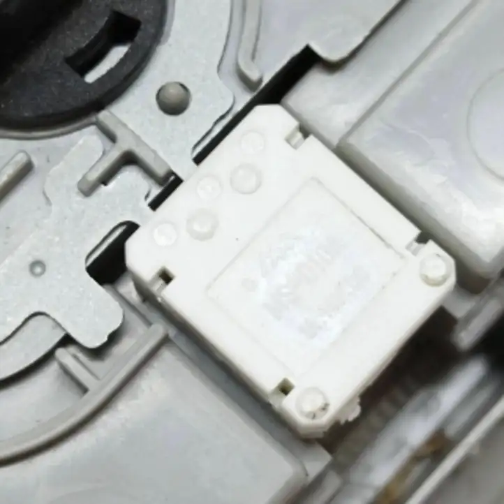 Suzuki SX4 (2009 - 2013) MS010A Передняя подсветка — фото 6