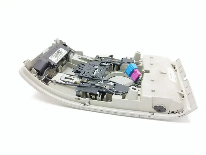 Audi A6 S6 C6 4F (2008 - 2011) 4F0951177 Передняя подсветка — фото 3