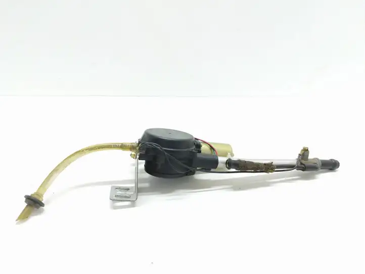 Chrysler Sebring (ST-22 - JR) (2000 - 2007) 04760894AC Усилитель антенны — фото 3