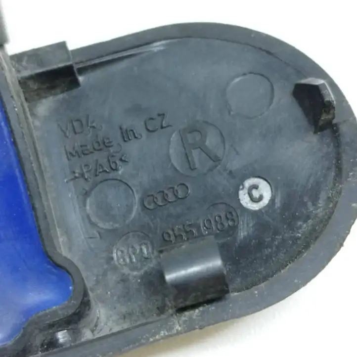 Audi A3/S3 8P (2008 - 2013) 8P0955988 Форсунка омывателя лобового стекла — фото 5