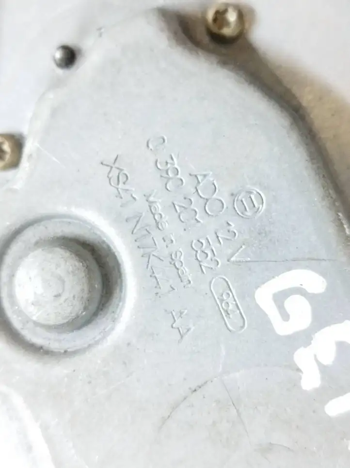 Ford Focus (1998 - 2004) XS41N17K441AA Двигатель стеклоочистителя заднего стекла — фото 6