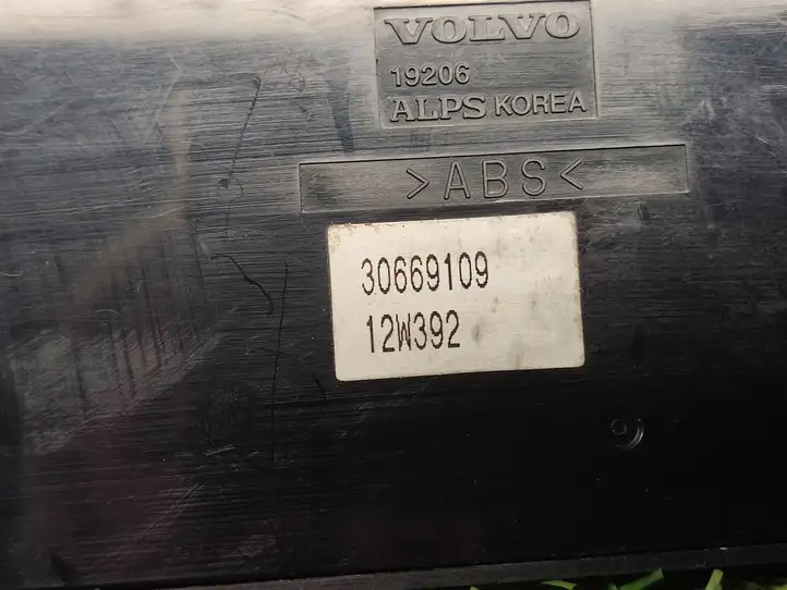 Volvo S60 (2010 - 2013) 30669109 Управление регулеровки сидений — фото 3
