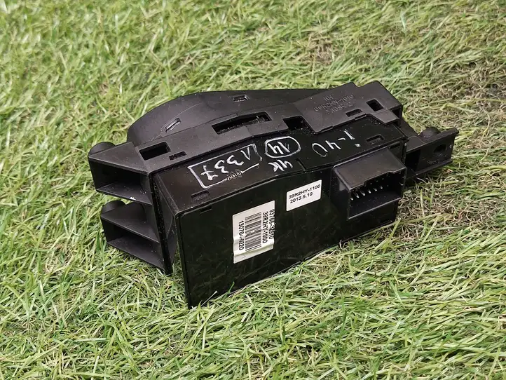 Hyundai i40 (2011 - ) 937663Z510 Кнопка ручного тормоза — фото 4