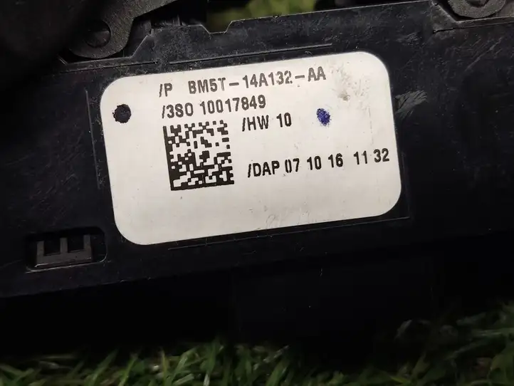 Ford Focus (2015 - 2019) BM5T14A132AA Кнопка стеклоподъемников — фото 4