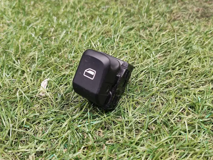 Audi A3/S3 8V (2012 - 2016) 8V0959855 Кнопка стеклоподъемников — фото 1