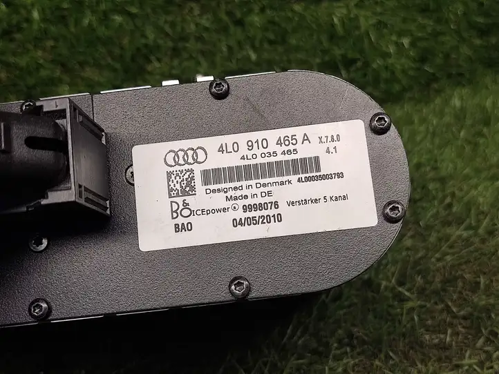 Audi Q7 4L (2005 - 2009) 4L0910465A Усилитель звука — фото 2