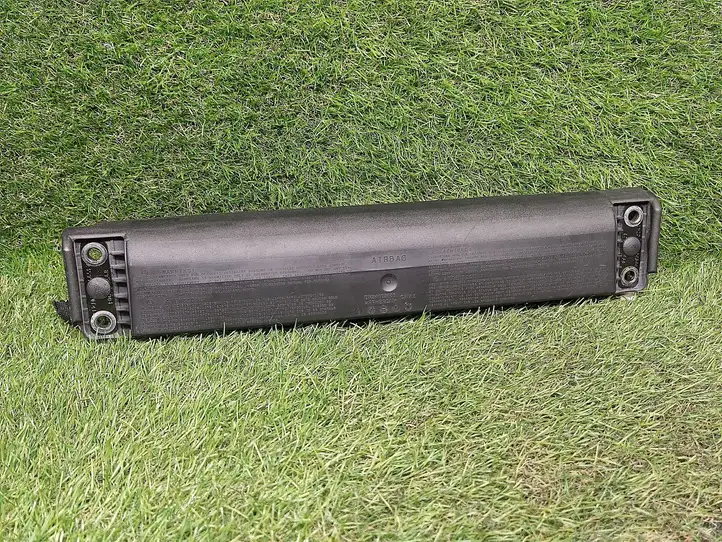 Ford Fusion II (2013 - ) DG9354045J76 Коленная подушка безопасности — фото 1