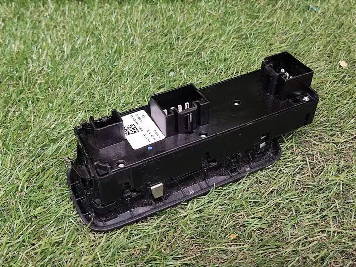 Ford Fiesta (2013 - 2017) D2BT14A132AA Кнопка стеклоподъемников — фото 3