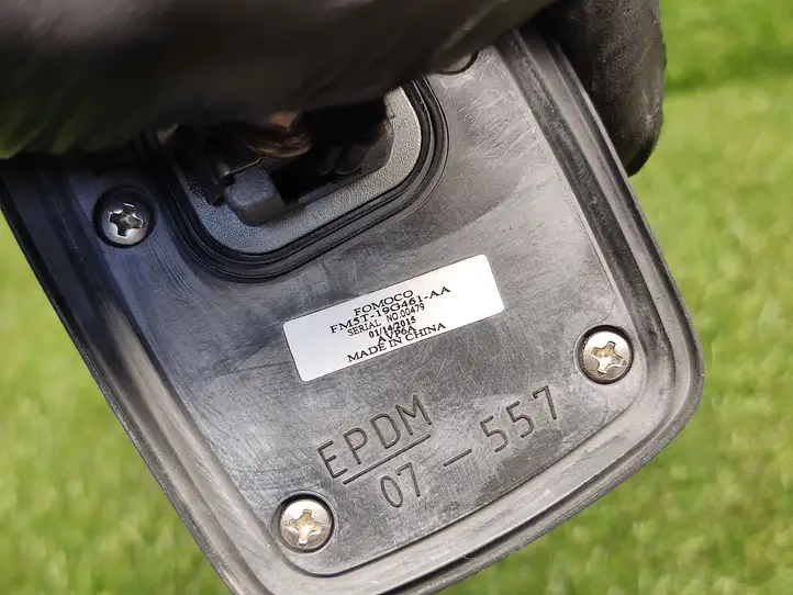Ford Focus ST (2015 - 2018) FM5T19G461AA GPS антенна — фото 2
