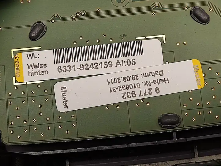 BMW 3 F30 F35 F31 (2012 - 2018) 9277932 Задняя подсветка — фото 2