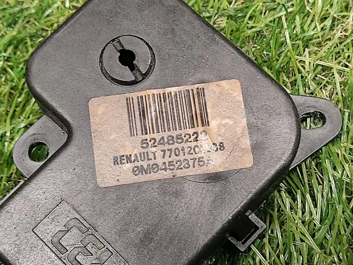 Renault Laguna II (2001 - 2005) 52485222 Двигатель задвижки потока воздуха — фото 3