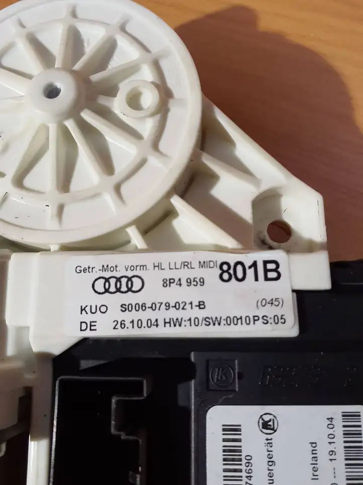 Audi A3/S3 8P (2004 - 2008) 8P4959801B Стеклоподъемник задней двери — фото 3