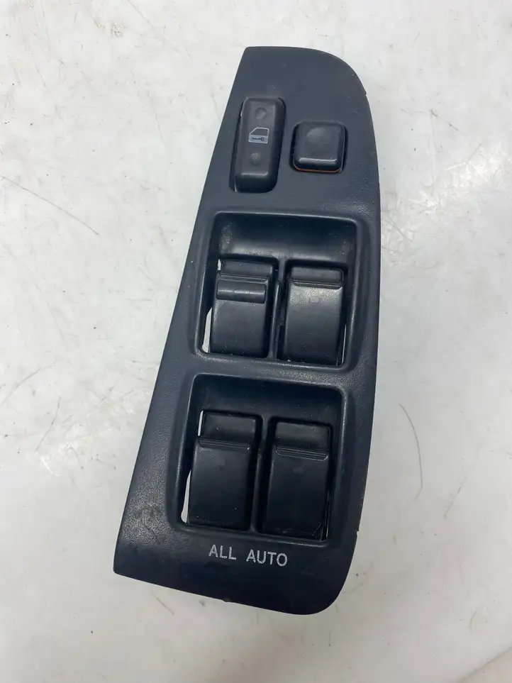 Toyota Avensis T250 (2003 - 2006) 8482005100 Блок кнопок стеклоподъемников — фото 1