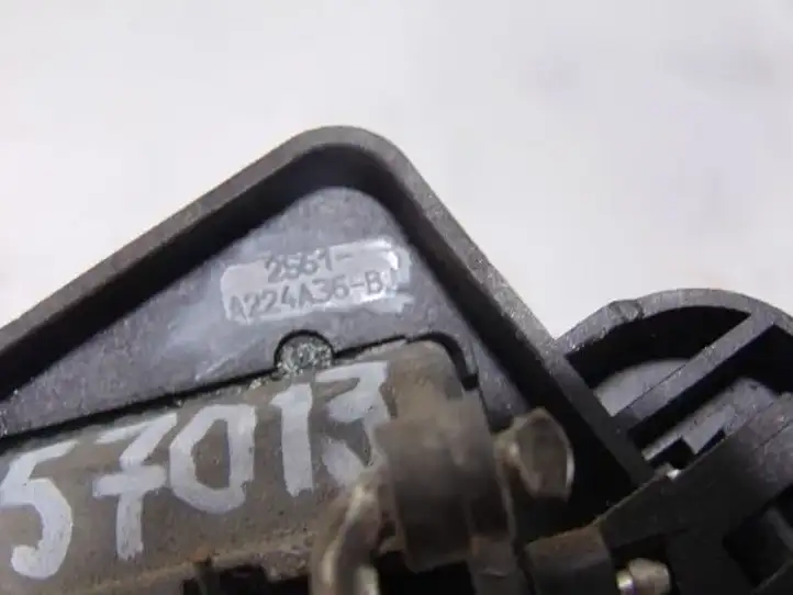 Ford Fiesta (2000 - 2005) 1372472 Наружная ручка задней двери — фото 3