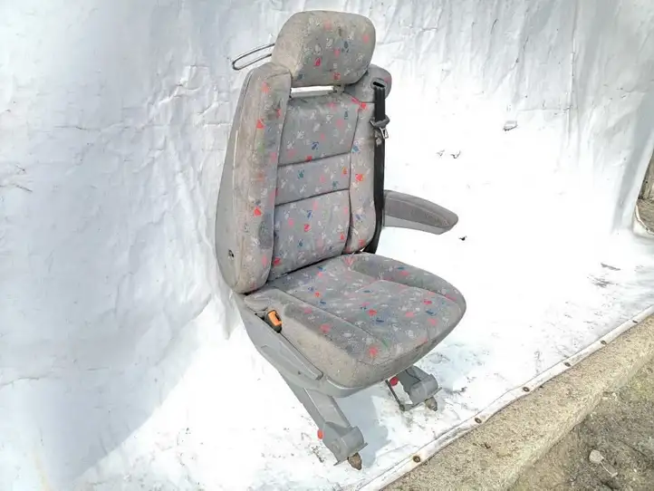 Mercedes-Benz Vito Viano W638 (1996 - 2003) Переднее сиденье пассажира — фото 4