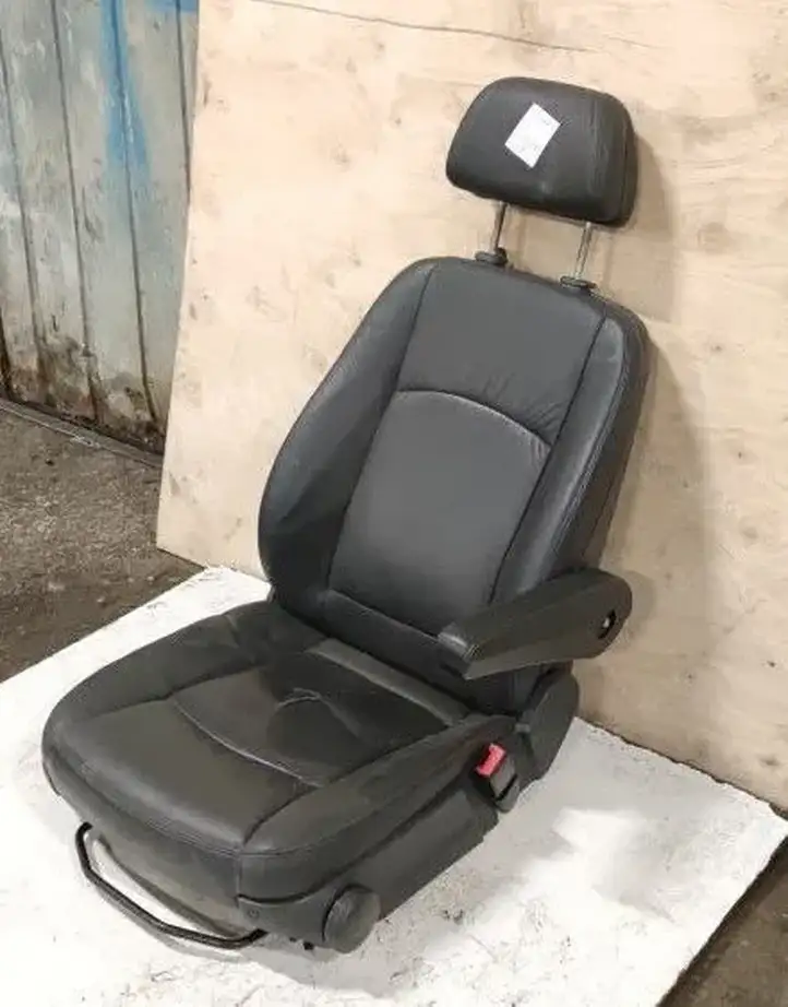 Mercedes-Benz Vito Viano W639 (2003 - 2010) Переднее сиденье пассажира — фото 7