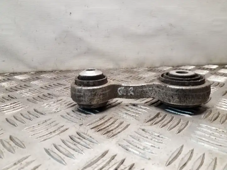 BMW 5 F10 F11 (2009 - 2016)   Задняя тяга стабилизатора