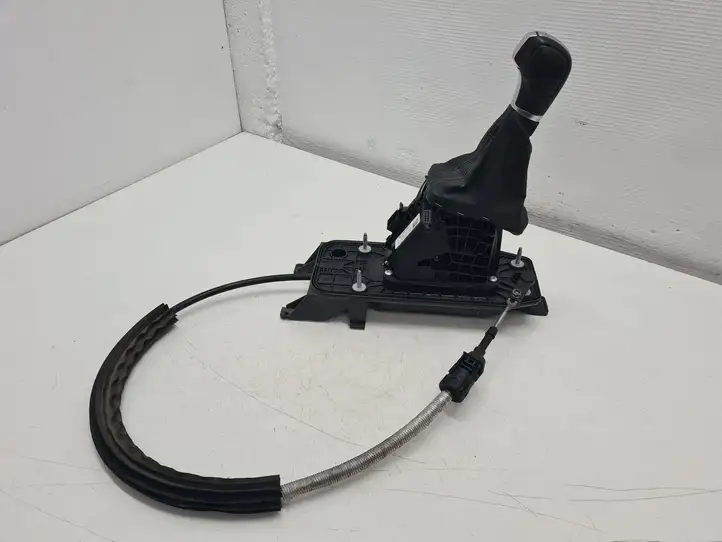 Volkswagen Tiguan (2007 - 2011)  5N1713025D Механизм переключения передач (кулиса) (в салоне)