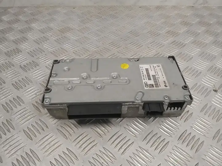 Audi A4 S4 B8 8K (2007 - 2011) 8T0035223M Усилитель звука — фото 2