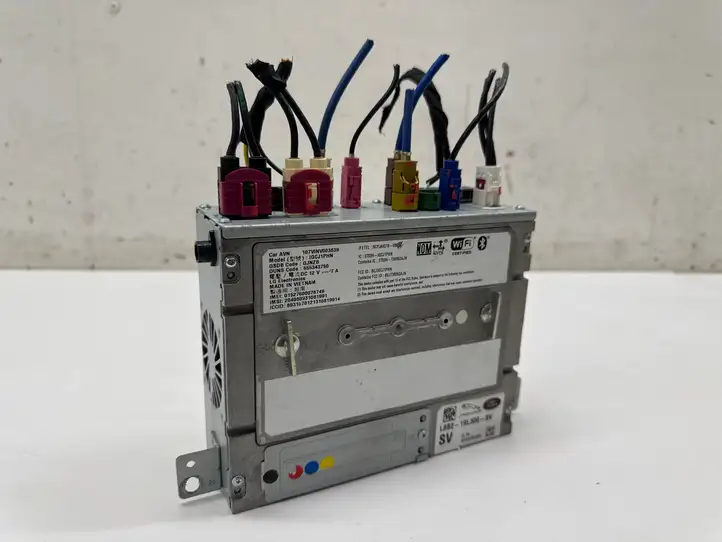 Jaguar E-Pace (2017 - )  L8B219L300SV Радио/ проигрыватель CD/DVD / навигация