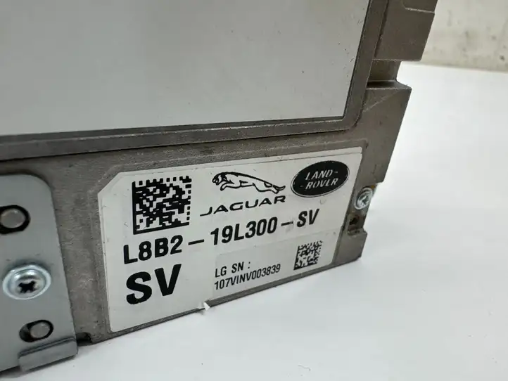 Jaguar E-Pace (2017 - )  L8B219L300SV Радио/ проигрыватель CD/DVD / навигация