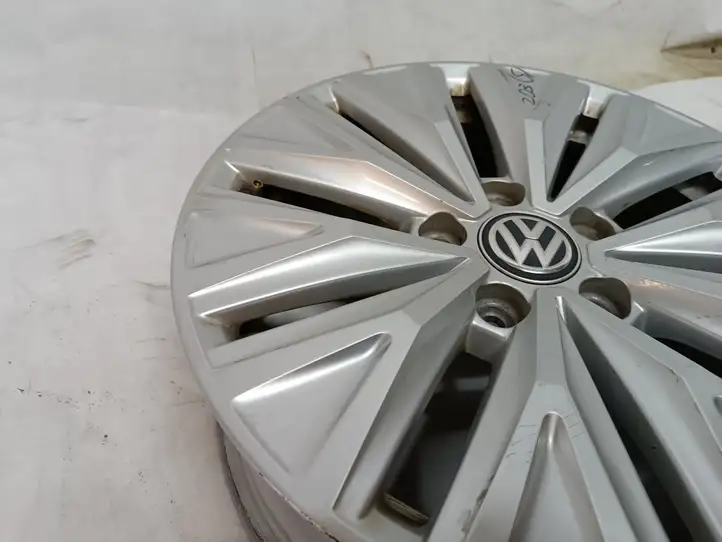 Volkswagen Jetta USA (2019 - ) 5GM601025AC Легкосплавный колесный диск R16 — фото 2