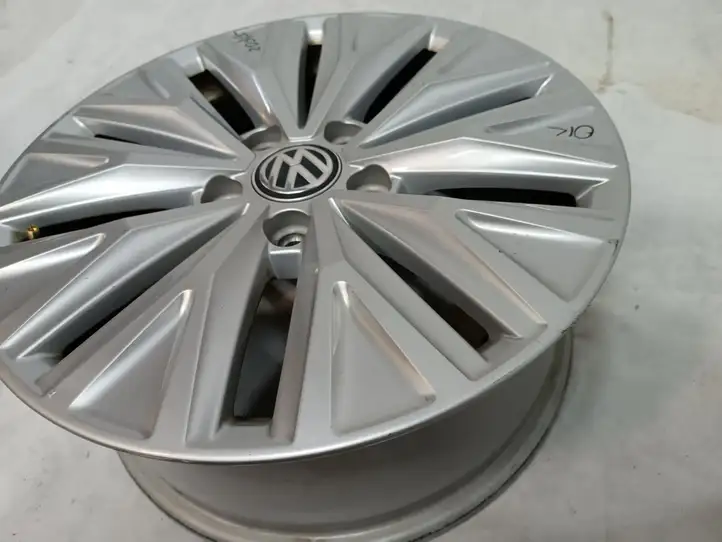 Volkswagen Jetta USA (2019 - ) 5GM601025AC Легкосплавный колесный диск R16 — фото 4