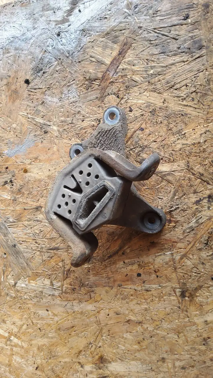Volkswagen Transporter - Caravelle T5 (2003 - 2009) Подушка КПП — фото 1