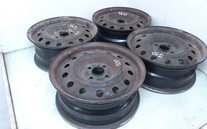Honda Civic (2001 - 2005) 2714D Стальной штампованный диск R15 — фото 1