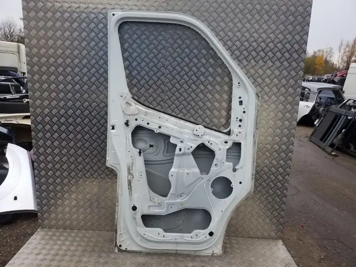Nissan NV400 (2012 - 2020) Дверь — фото 3