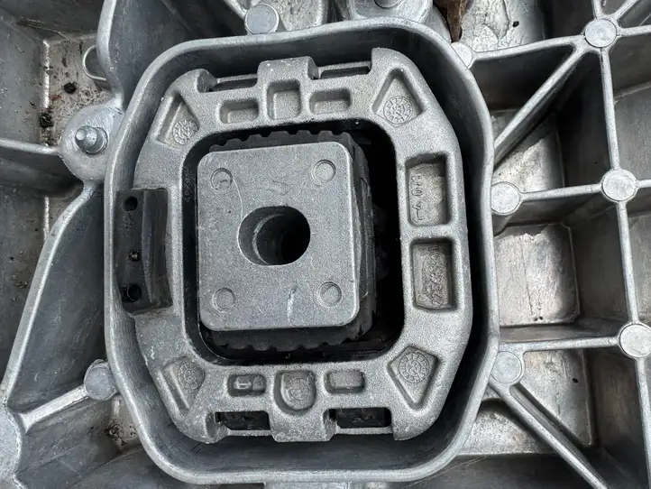 BMW iX (2021 - ) 9796429 Другая часть кузова — фото 3
