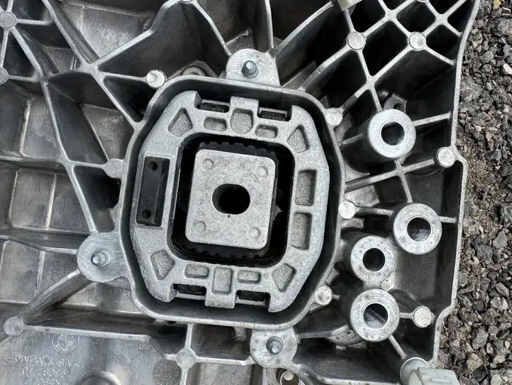 BMW iX (2021 - ) 9796429 Другая часть кузова — фото 4