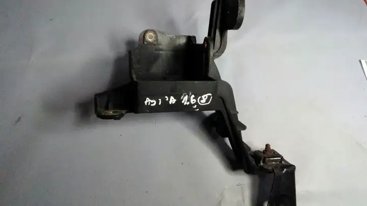 Opel Zafira B (2003 - 2006) 13214939 Кронштейн блока ABS — фото 4