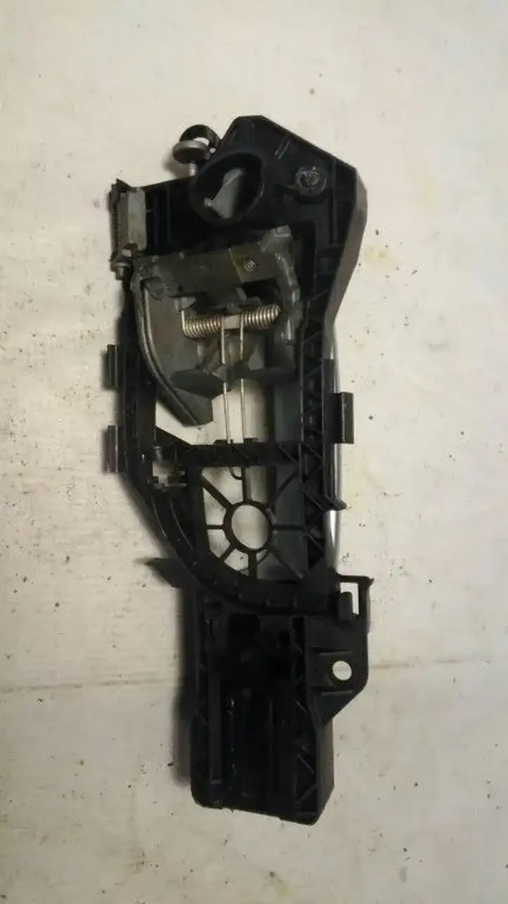 Volkswagen PASSAT B6 (2005 - 2010) 3C0837885 Наружная ручка задней двери — фото 2
