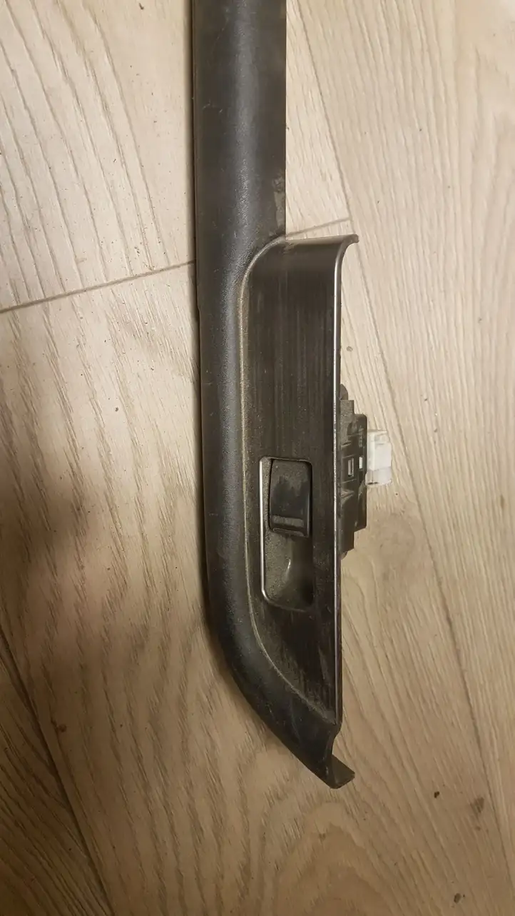 Nissan X-Trail T30 (2001 - 2007) 829498H300X Блок кнопок стеклоподъемников — фото 3