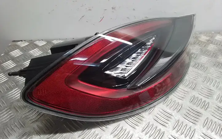Porsche Cayman 981 (2012 - 2016) 98163198302 Задний фонарь в кузове — фото 2